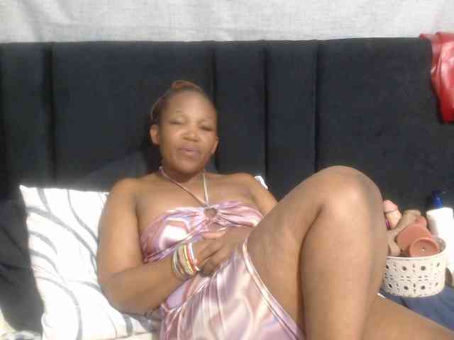 Sheila80 webcam