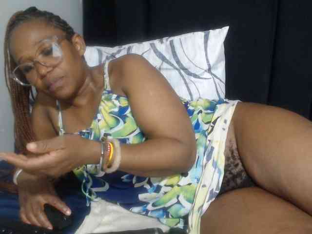 Sheila80 webcam