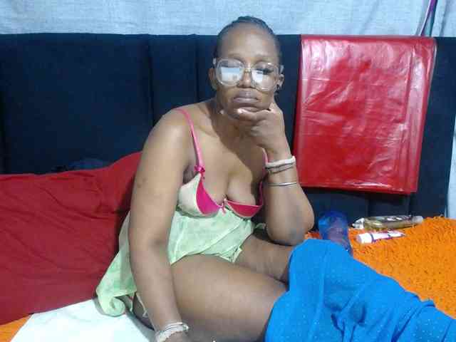 Sheila80 webcam