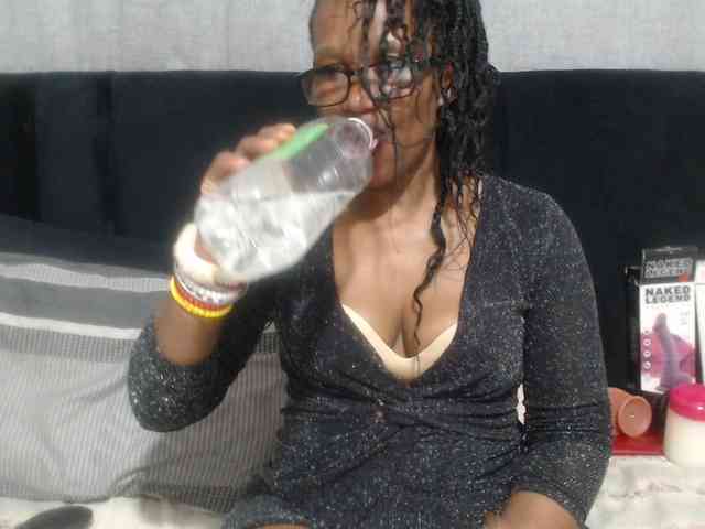 Sheila80 webcam
