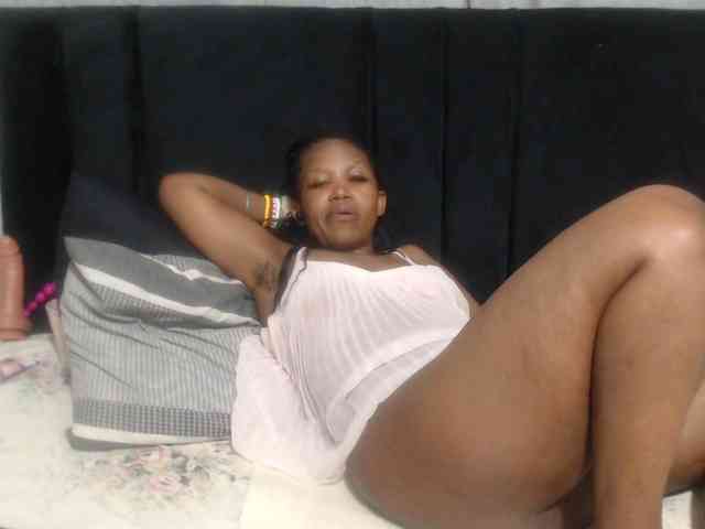 Sheila80 webcam