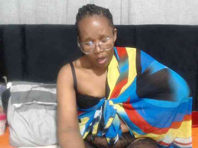 Sheila80 webcam