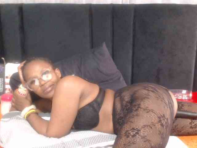 Sheila80 webcam