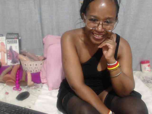 Sheila80 webcam