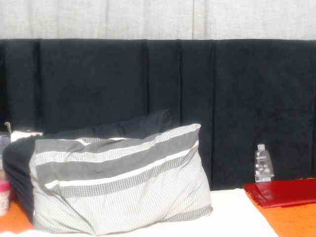 Sheila80 webcam