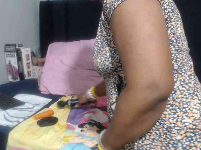 Sheila80 webcam
