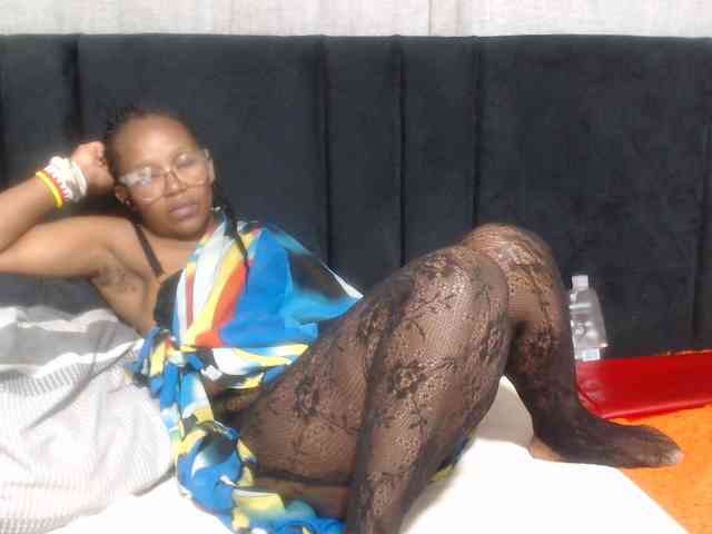 Sheila80 webcam