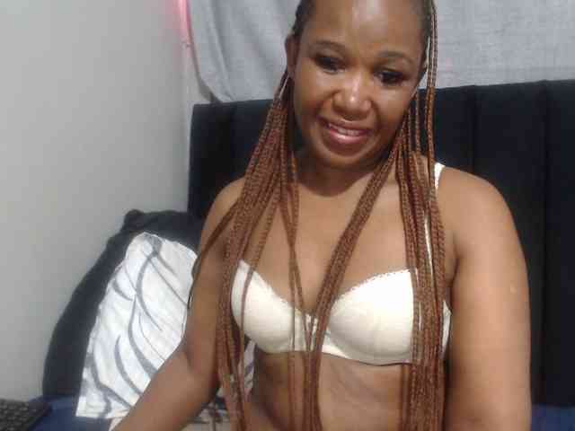 Sheila80 webcam