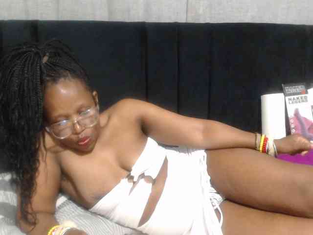 Sheila80 webcam
