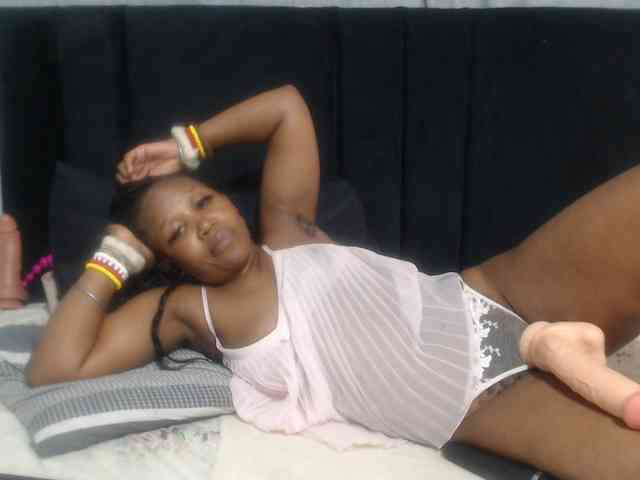 Sheila80 webcam