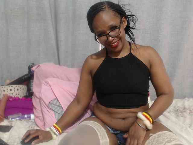 Sheila80 webcam