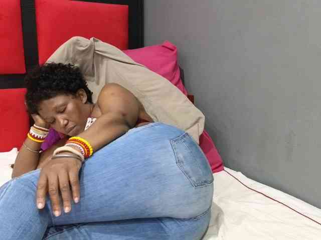 Sheila80 webcam
