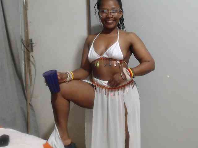 Model: Sheila80