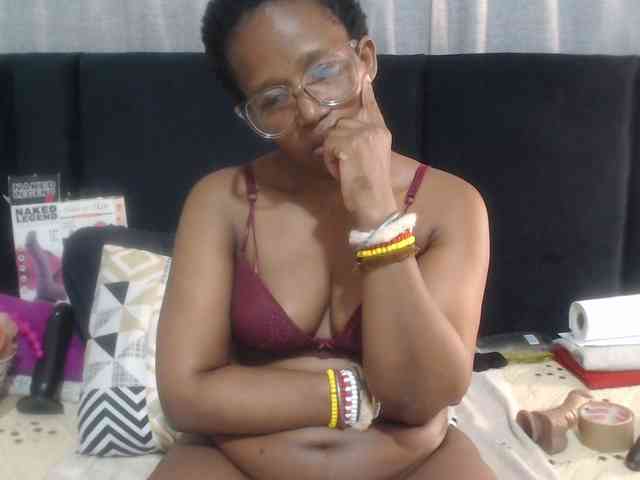 Sheila80 webcam