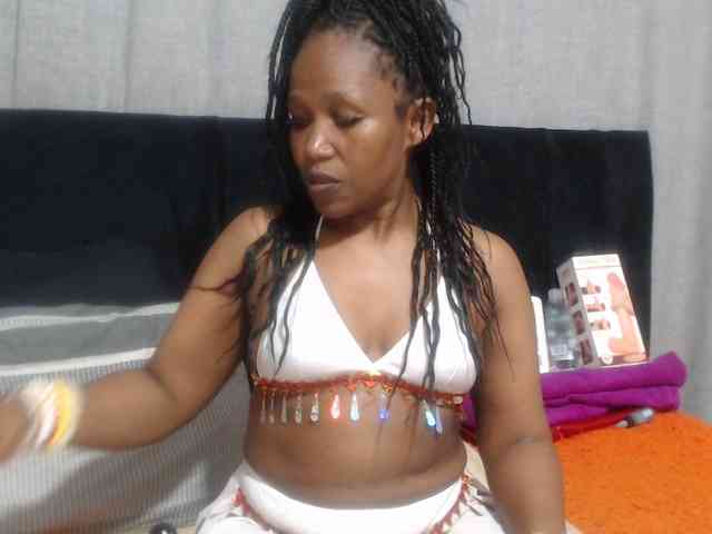 Sheila80 webcam