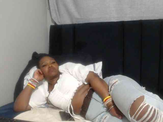 Sheila80 webcam