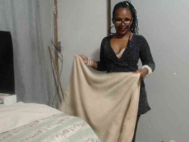 Sheila80 webcam