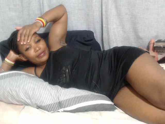 Sheila80 webcam