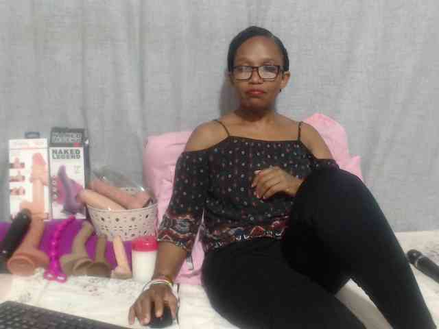 Sheila80 webcam