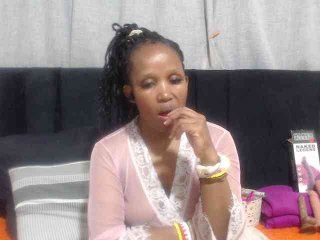 Sheila80 webcam