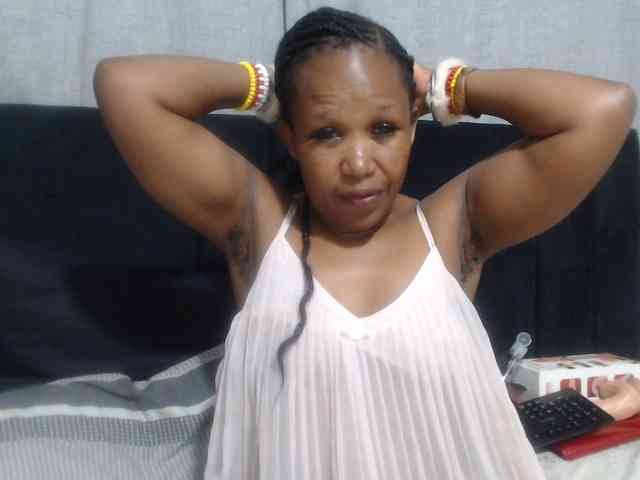 Sheila80 webcam