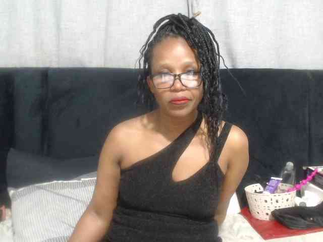 Sheila80 webcam