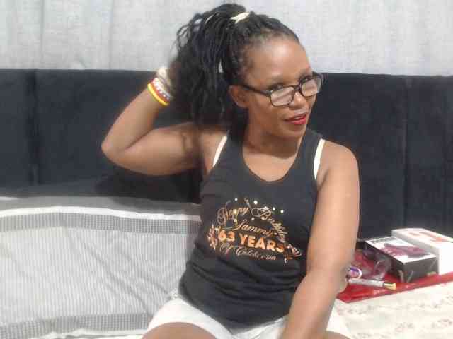 Sheila80 webcam