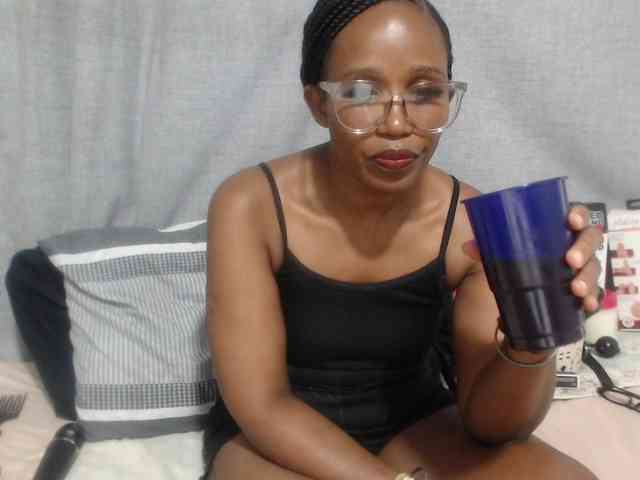 Sheila80 webcam
