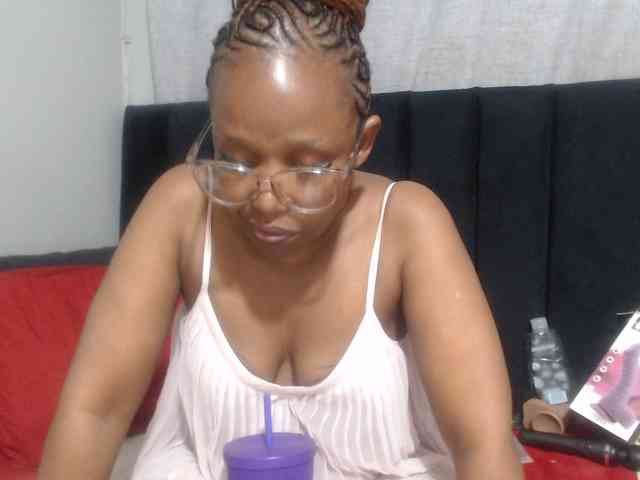 Sheila80 webcam