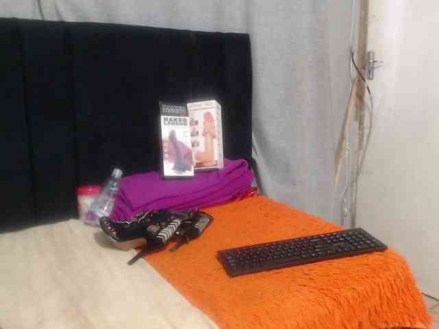 Sheila80 webcam