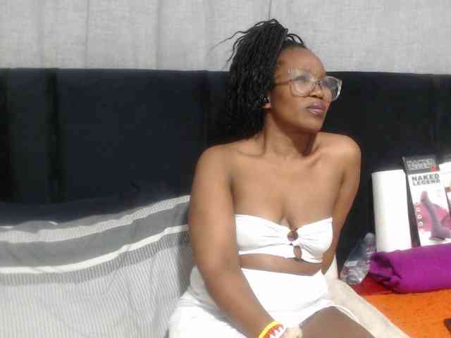 Sheila80 webcam