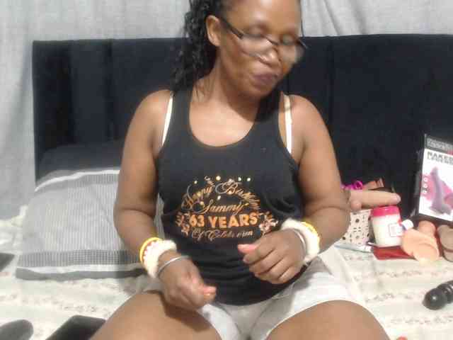Sheila80 webcam