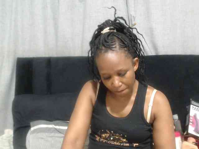 Sheila80 webcam