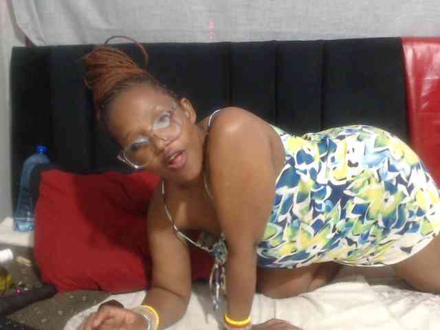 Sheila80's cam show statistics and live stream