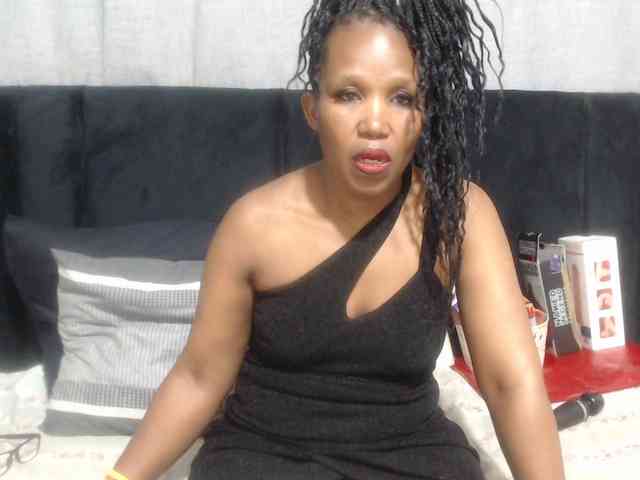 Sheila80 webcam