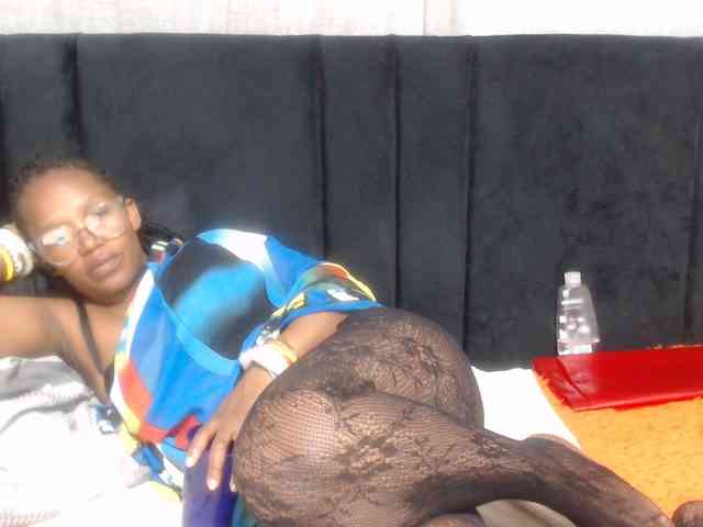 Sheila80 webcam