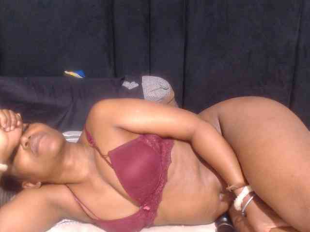 Sheila80 webcam