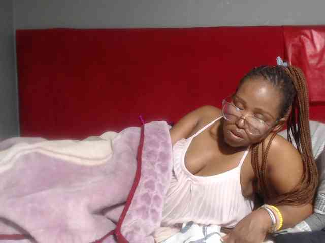 Sheila80 webcam