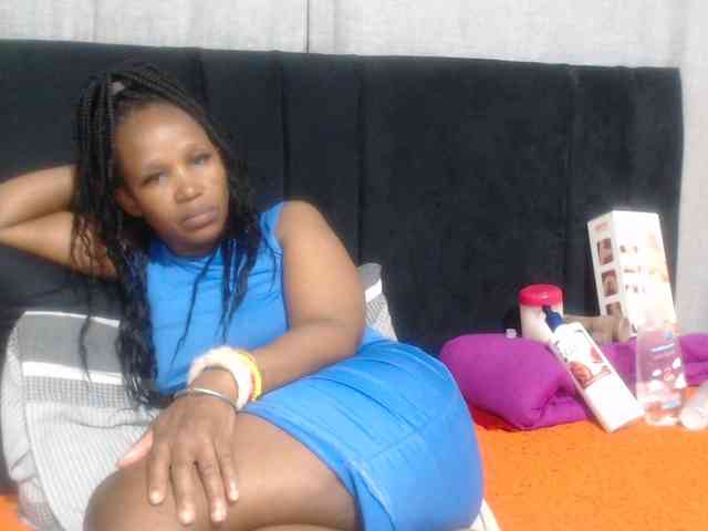 Sheila80 webcam