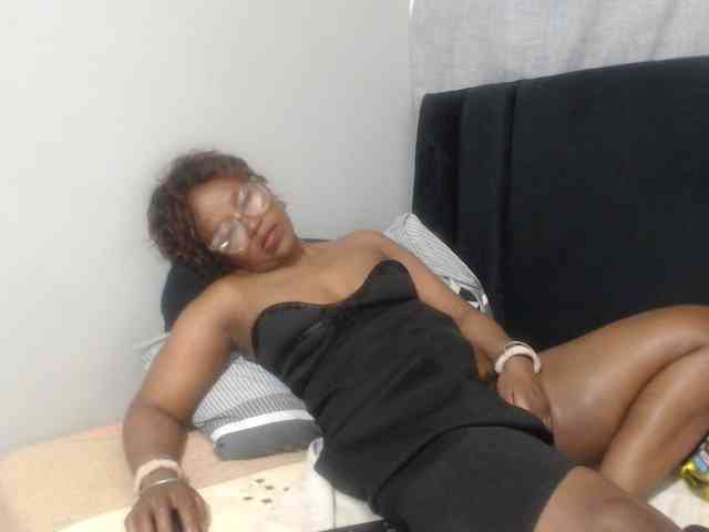 Sheila80 webcam