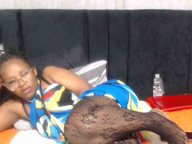 Sheila80 webcam