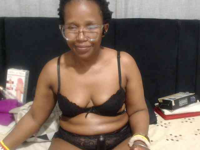 Sheila80 webcam