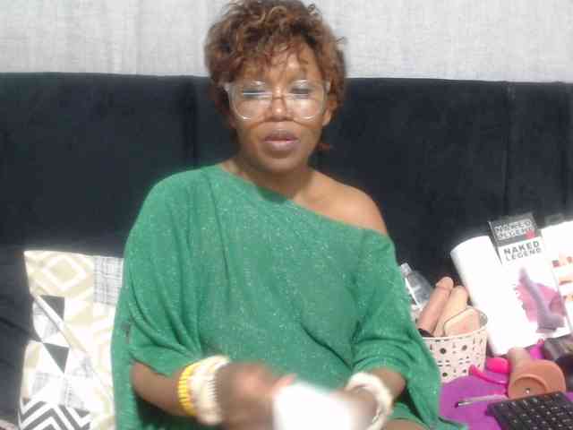 Sheila80 webcam