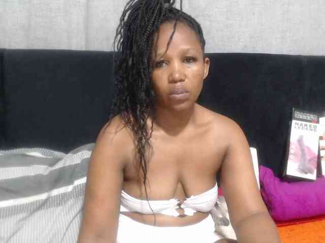 Sheila80 webcam