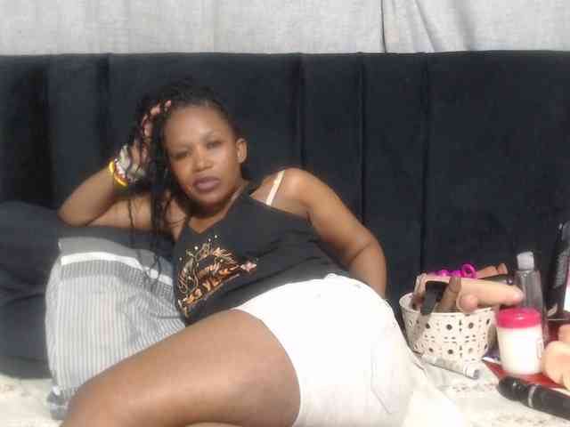 Sheila80 webcam