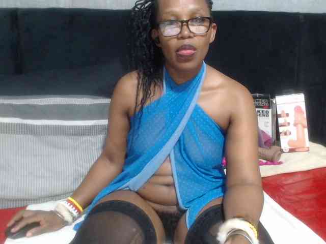 Sheila80 webcam