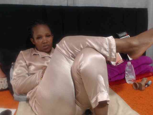 Sheila80 webcam