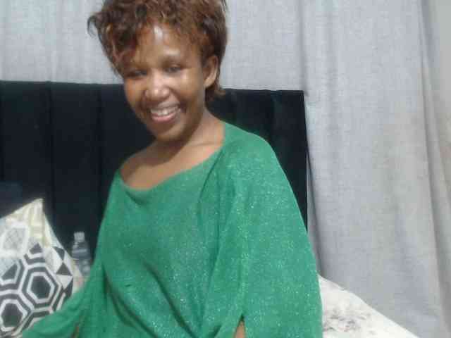 Sheila80 webcam