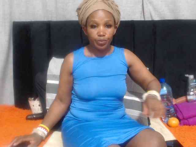 Sheila80 webcam