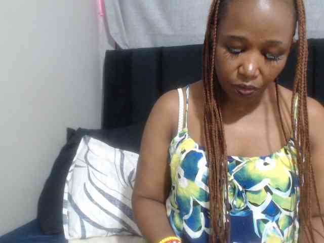 Sheila80 webcam
